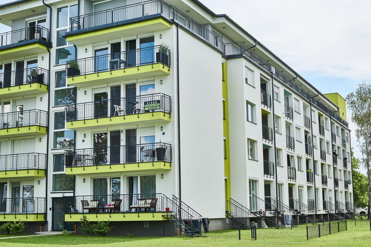 Catamaran Apartments - hostAID Siofok Bagian luar foto